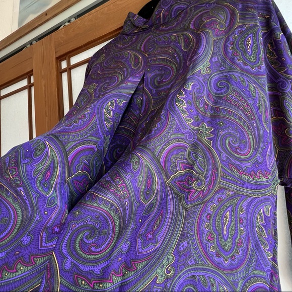 Linda Allard for Ellen Tracy 90’s Silk Paisley Button Front Shirt. - Picture 8 of 9